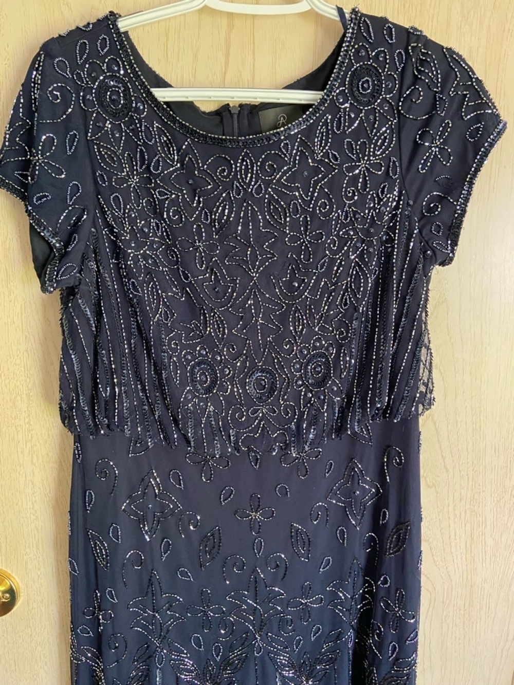 Adrianna Papell Women's Beaded Short-Sleeve Sheer-Overlay Gown 10 Petite FLAW - Picture 3 of 16